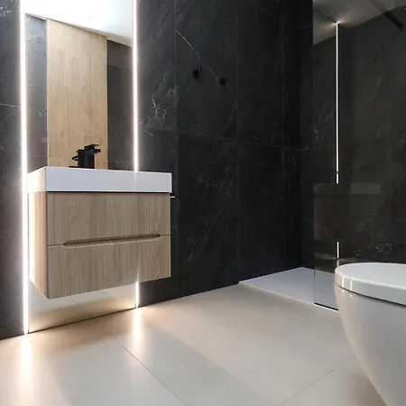 Charming & Luxurious Gem